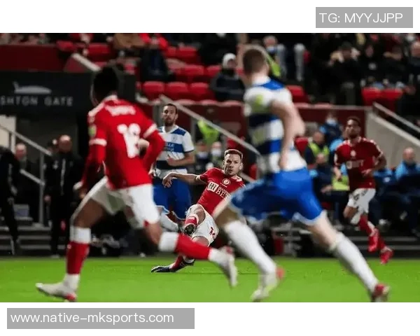 英超激战沃特福德主场迎战利物浦争夺三分之战 英超激战沃特福德主场迎战利物浦争夺三分之战